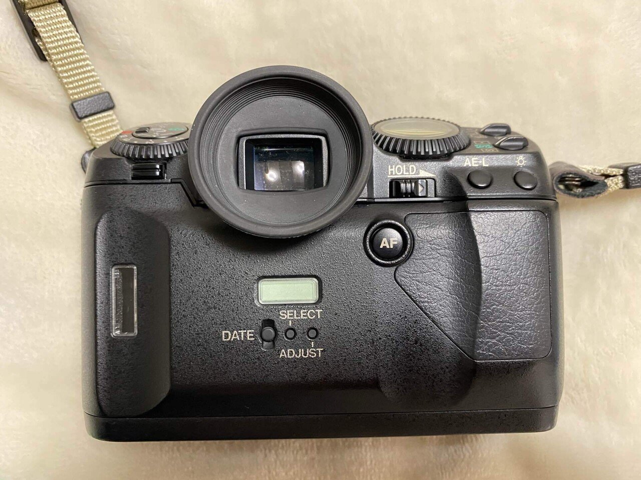 ファインダー・アイカップと写真と私｜Aki Yamaki