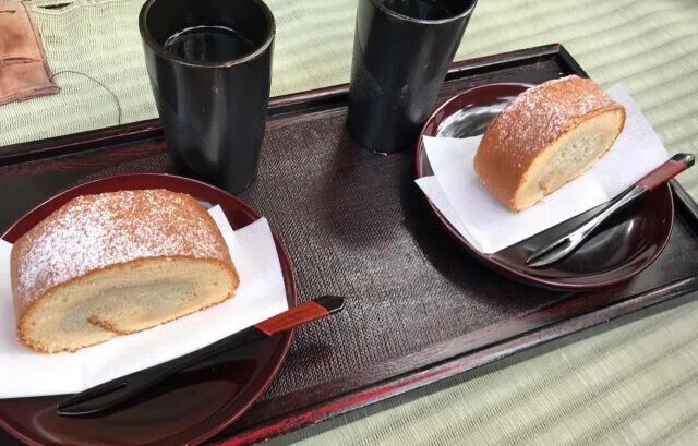 20211112渓流沿いのカフェ (2)