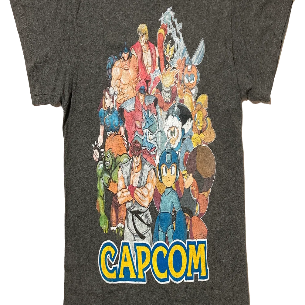 50】カプコンゲームキャラ大集合Tシャツ｜ミキ