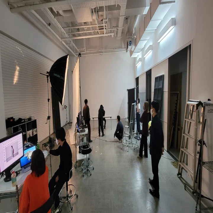 チームメンバーの撮影とそのフォトディレクション｜GAKO