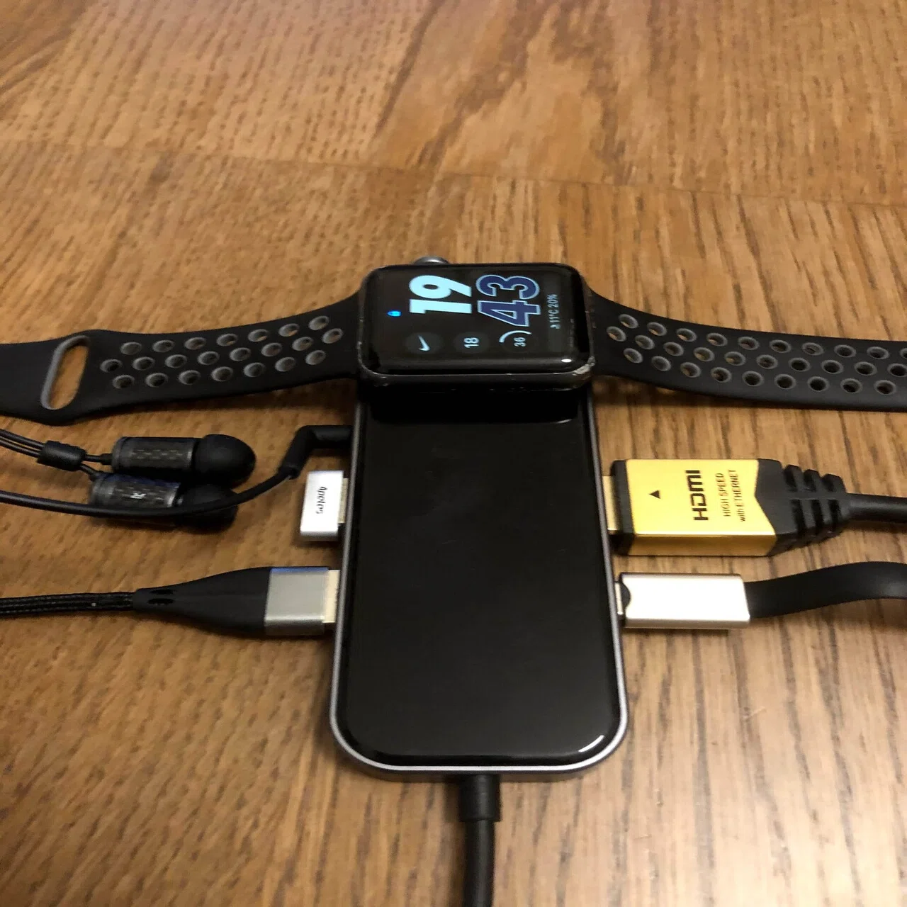 M1 MacBook Air、左USB Cポートx2を補う｜安井清一郎
