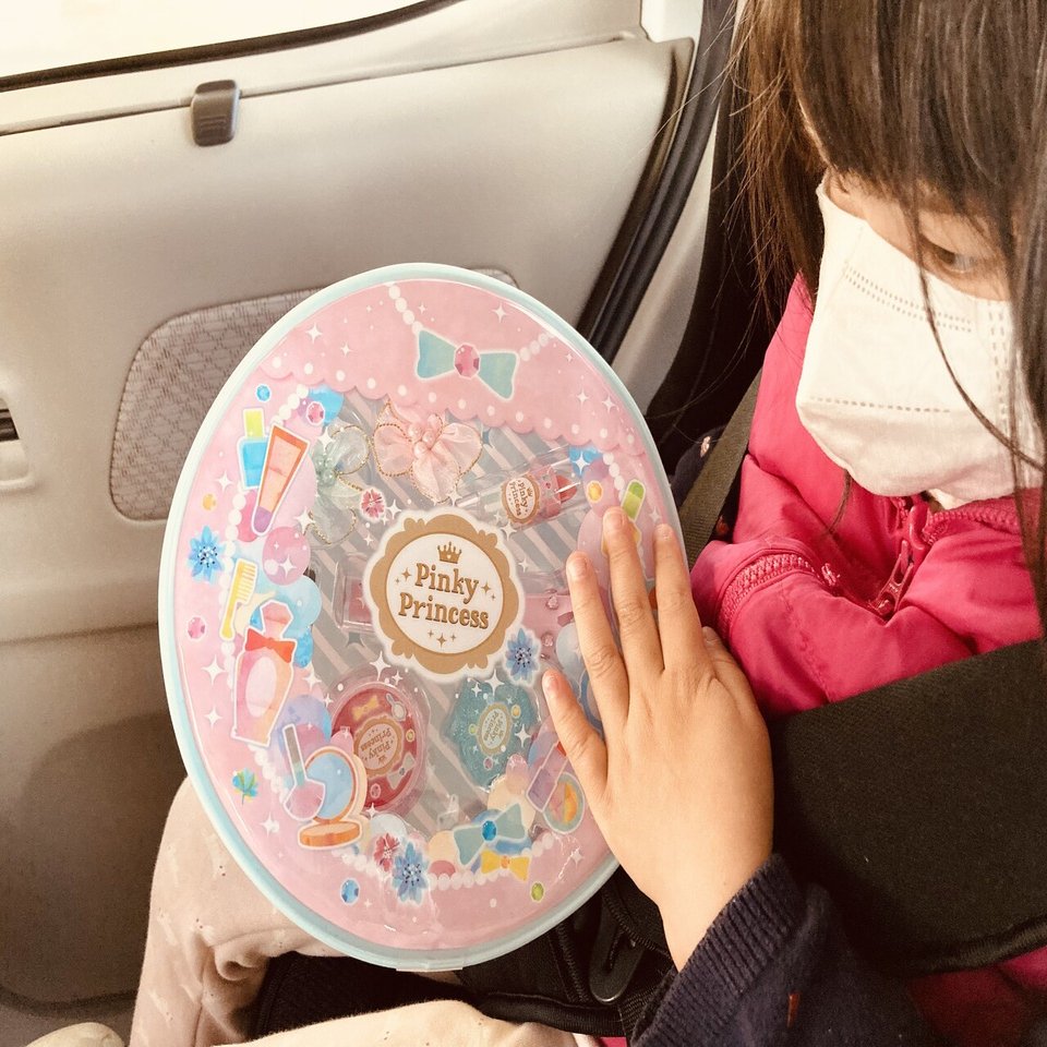 ばぁばに買ってもらった4歳娘のコスメセットを見てもやもやした理由