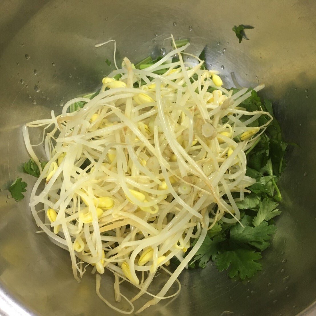 超簡単 パクチーと豆もやしのナムル ハーブおじさん Note