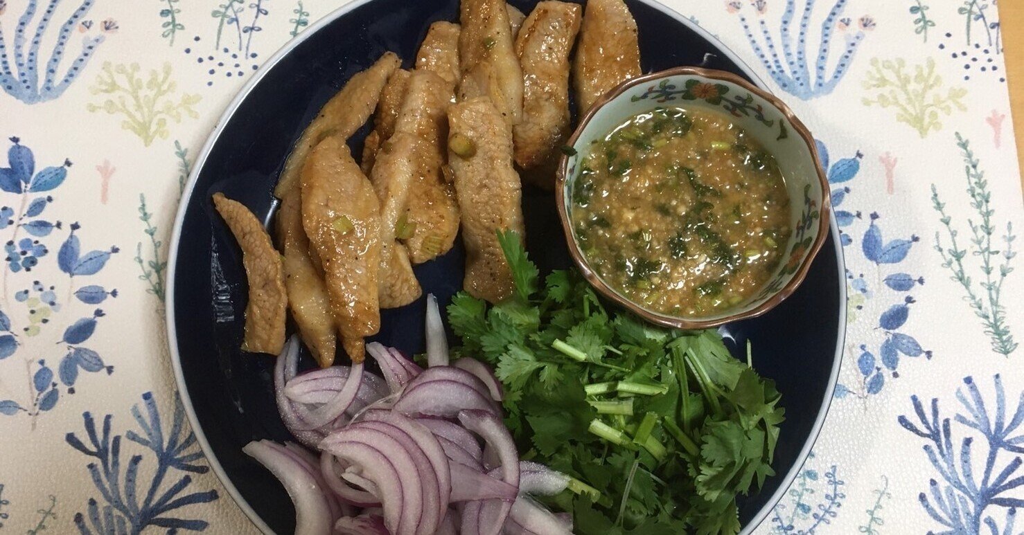 トントロを使ってタイの料理コームーヤーンを作ってみた ハーブおじさん Note トントロを使ってタイの料理コームーヤーンを作ってみた ハーブおじさん Note