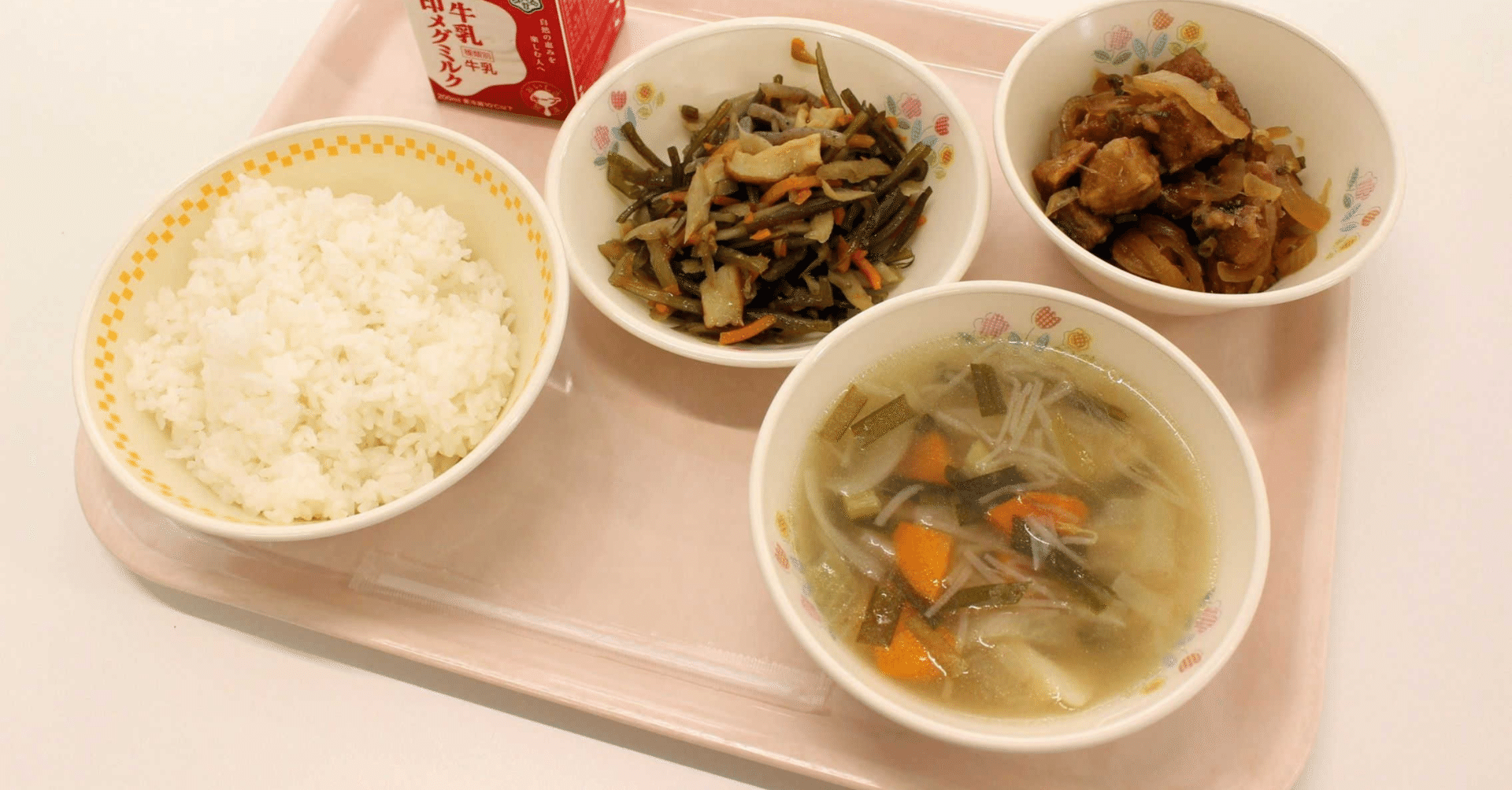 あなたはどんな思い出を われらの学校給食 神戸新聞公式 うっとこ兵庫