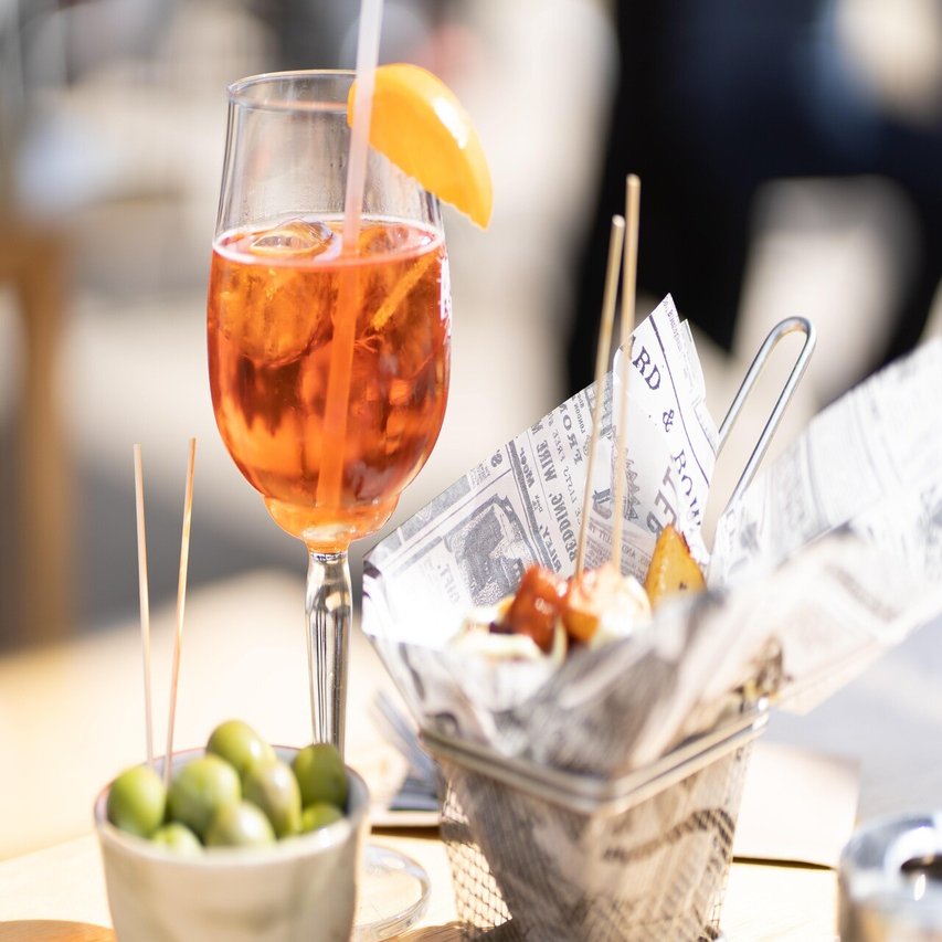 Aperitivoとは アペロールスプリッツァ Gooitaliano渋谷本店 Note