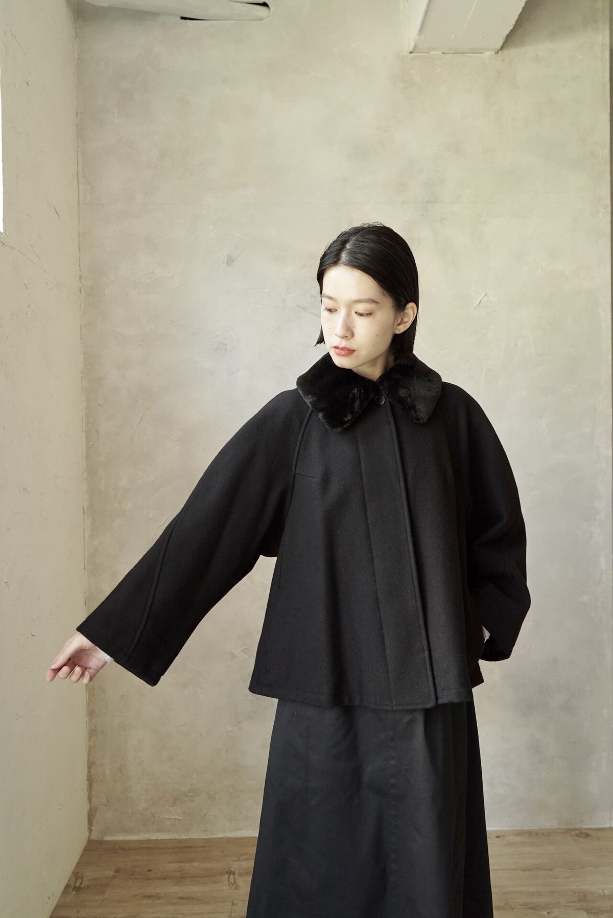 11/17（水）の販売情報】最高のエコファーでクラシカルなハーフコート  