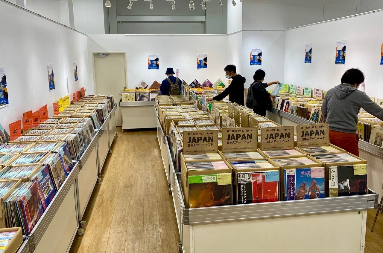 第310回／京都のレコードショップで「ピカーン」と来た10月[田中伊佐資