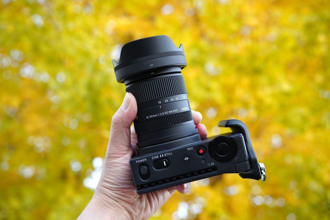 美品 シグマ SIGMA 18-50mm F2.8 DC DN Lマウント - レンズ(ズーム)