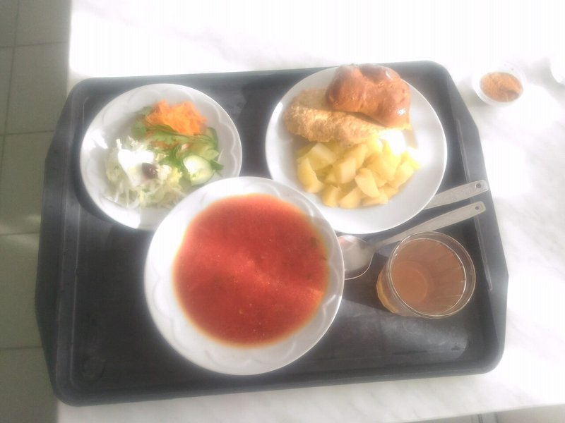 チェルノブイリ原発の従業員食堂で食べたランチ