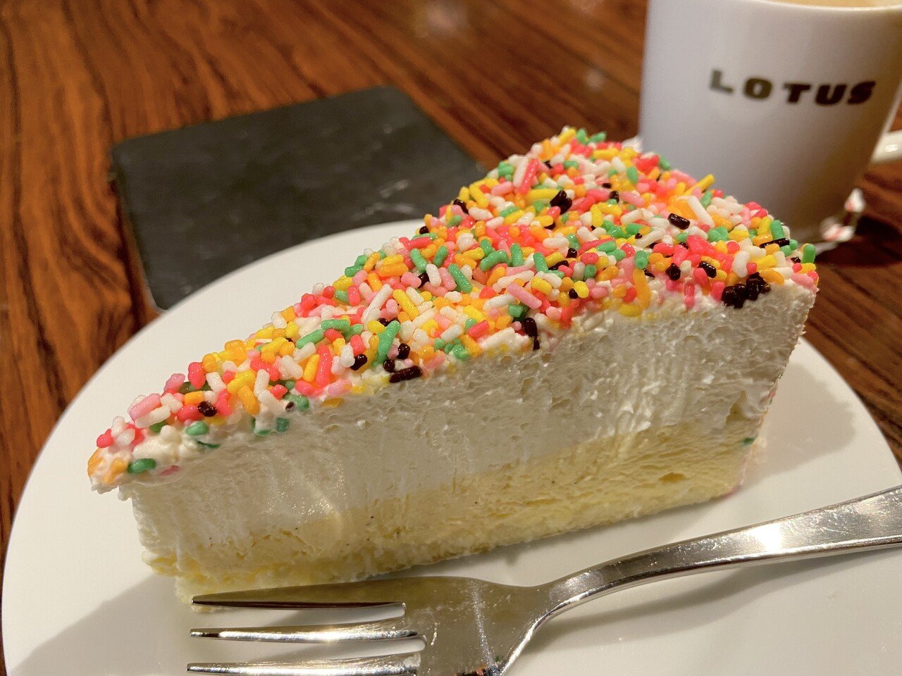 夜のカフェでゆっくり食べるケーキ ちゃんめの食生活 Note 夜のカフェでゆっくり食べるケーキ ちゃんめの食生活 Note