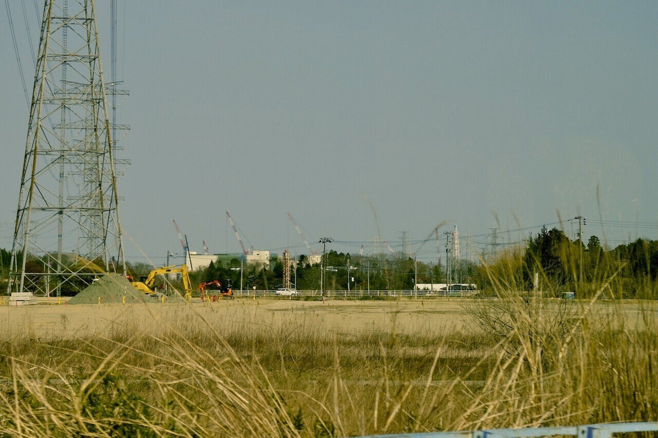 フクシマからの報告 21年秋 やはり放射性物質を運んでいた 福島第一原発から1キロを走るjr常磐線 茨城県ひたちなか市にある 洗車場と隣接公園の土壌線量データ入手 仙 烏賀陽 うがや 弘道 Hiro Ugaya Note フクシマからの報告 21年秋 やはり放射性物質を運んでいた 福島第一原発から1キロを走るjr常磐線 茨城県ひたちなか市にある 洗車場と隣接公園の土壌線量データ入手 仙 烏賀陽 うがや 弘道 Hiro Ugaya Note