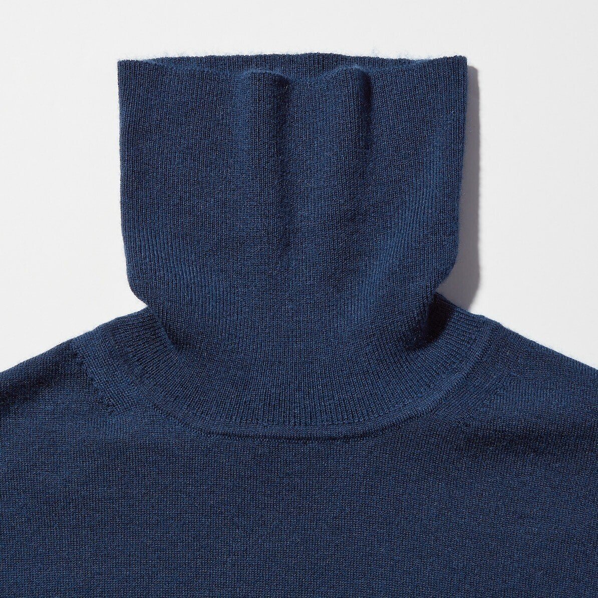 Uniqlo J 21awで買ったもの カシミヤタートルネックセーター ろち Note