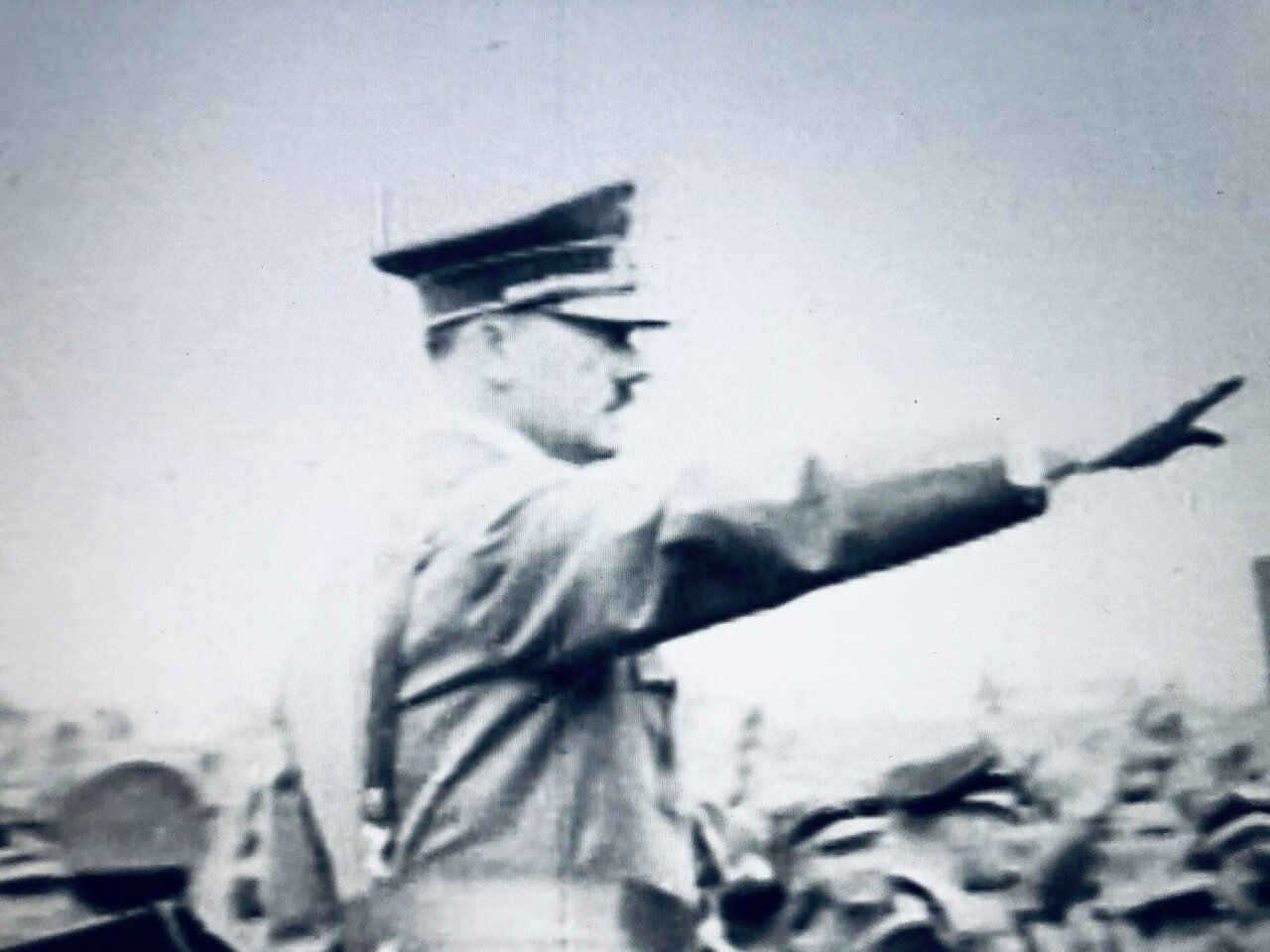 ナチス式敬礼にまつわる話 白狼ちとせᛏᛋᛋ Note ナチス式敬礼にまつわる話 白狼ちとせᛏᛋᛋ Note