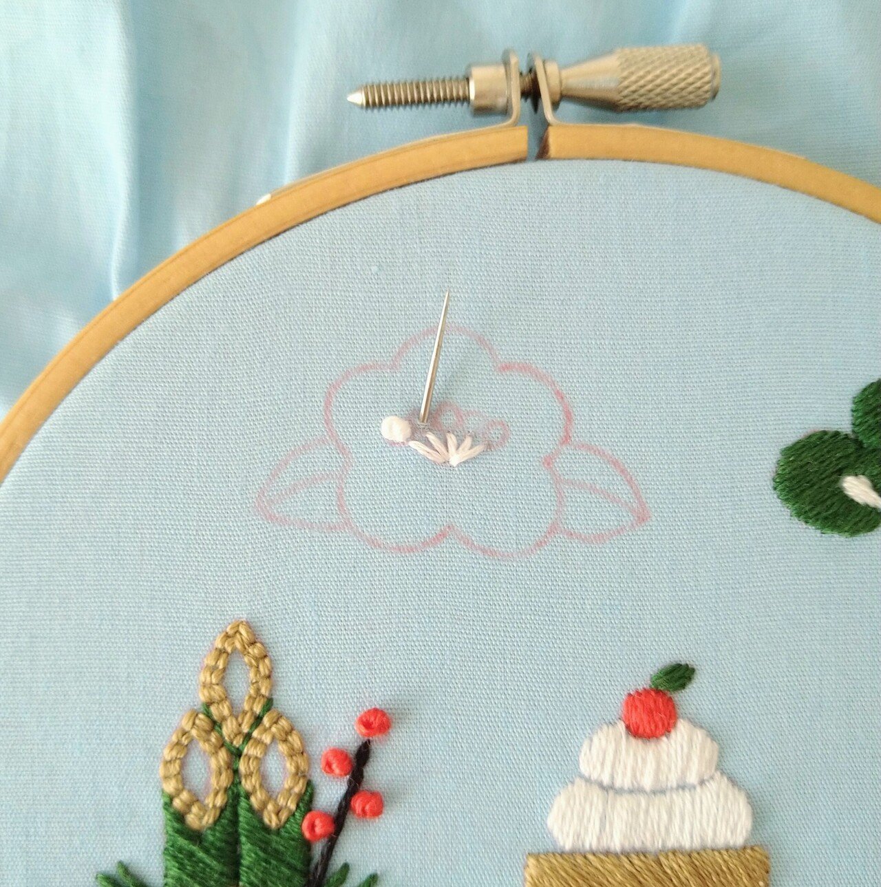 お正月の刺繍枠キットを作ろう🎍 ステップ34 〜椿の刺繍1 お正月の刺繍枠キットを作ろう🎍 ステップ34 〜椿の刺繍1