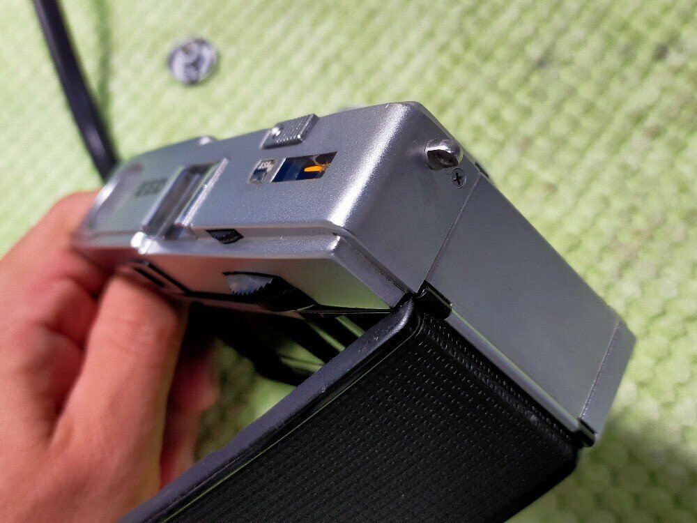 Olympus Pen EEDの分解｜フィルムカメラ修理のアクアカメラ