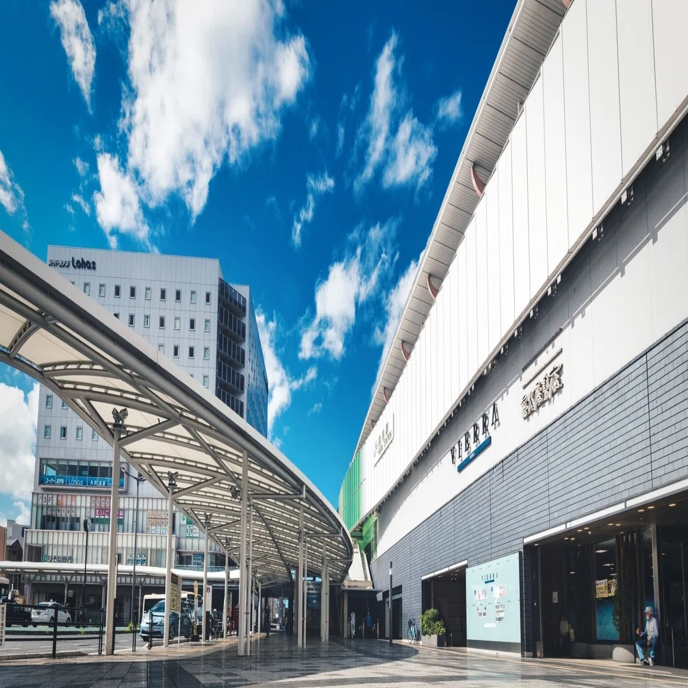 泊まるなら 近鉄奈良駅かｊｒ奈良駅か 問題 個人旅行で行く場合 Marko Note