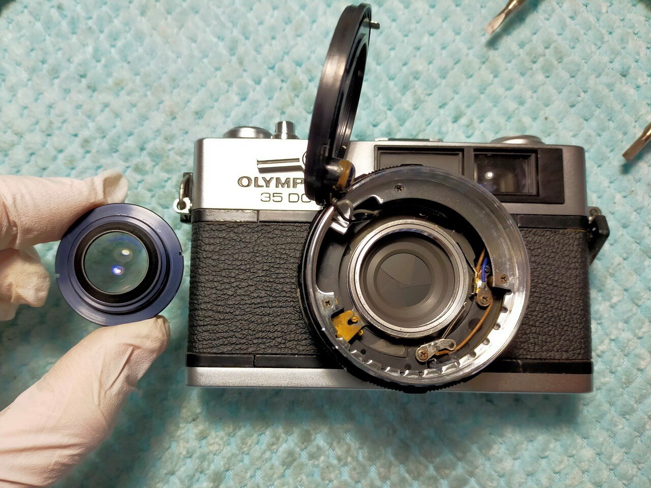 Olympus 35DCの分解|フィルムカメラ修理のアクアカメラ Olympus 35DCの分解|フィルムカメラ修理のアクアカメラ