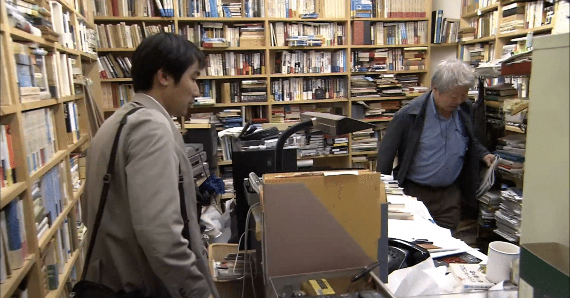 立花隆さんと17年間一緒に番組を作ってきた私が 大量の段ボール箱を前に考えていること Nhk取材ノート Note