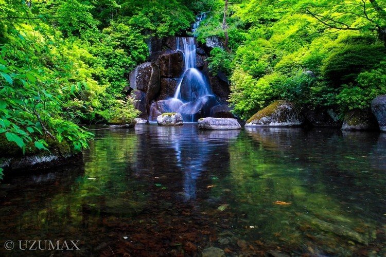 栃木県鹿沼市の古峯神社の滝！
5月に撮影しましたが秋は紅葉と合わせてさらに面白い風景になりそうですね。