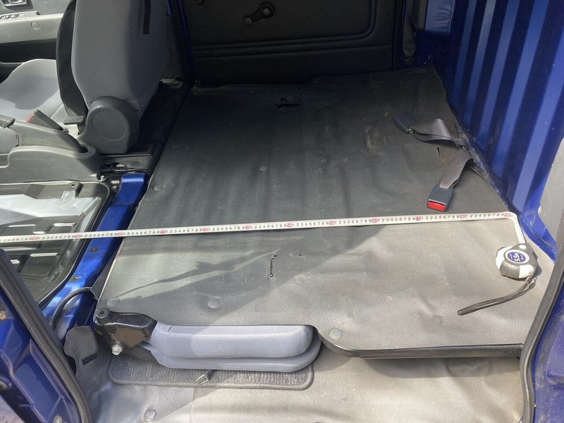 遊々山小屋ライフ ハイゼットデッキバンの車中泊仕様