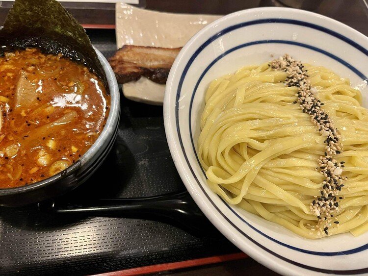 辛つけ麺 大盛り チャーシュートッピング@いっとうや https://tabelog.com/niigata/A1501/A150101/15000840/ #おいしいはたのしい #今日の昼メシ #つけ麺