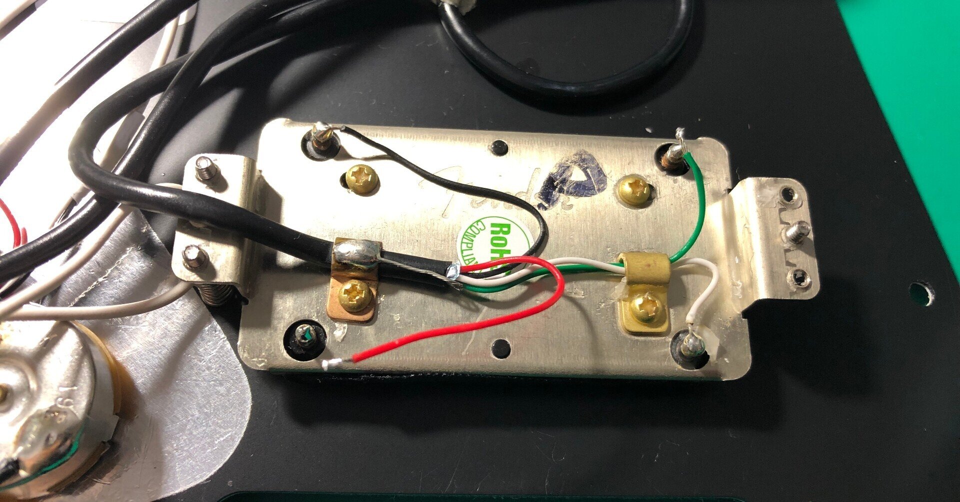 Fender Player LEAD3の配線改造(コイルタップ時の使用ボビン Fender Player LEAD3の配線改造(コイルタップ時の使用ボビン