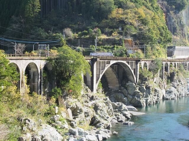 写真2(綱ノ瀬橋梁)