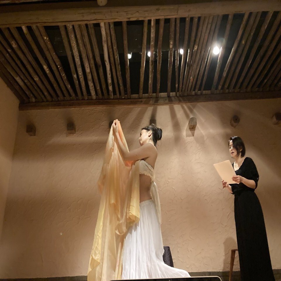11月28日 日 秋の女神の物語 リハーサル風景 まもなく本番 中華街シルクロード舞踏館 Shalabyrinth Note