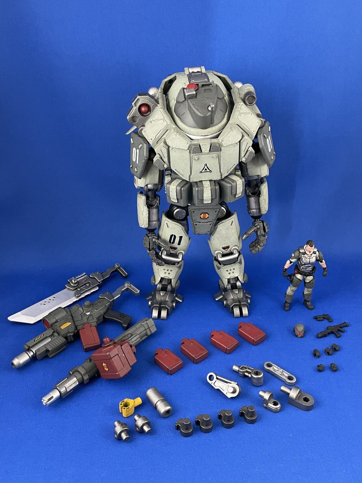 JOYTOY暗源 アイアンレッカー09 追撃作戦用メカ 1/25スケール PVC&ABS製 塗装済み可動フィギュア