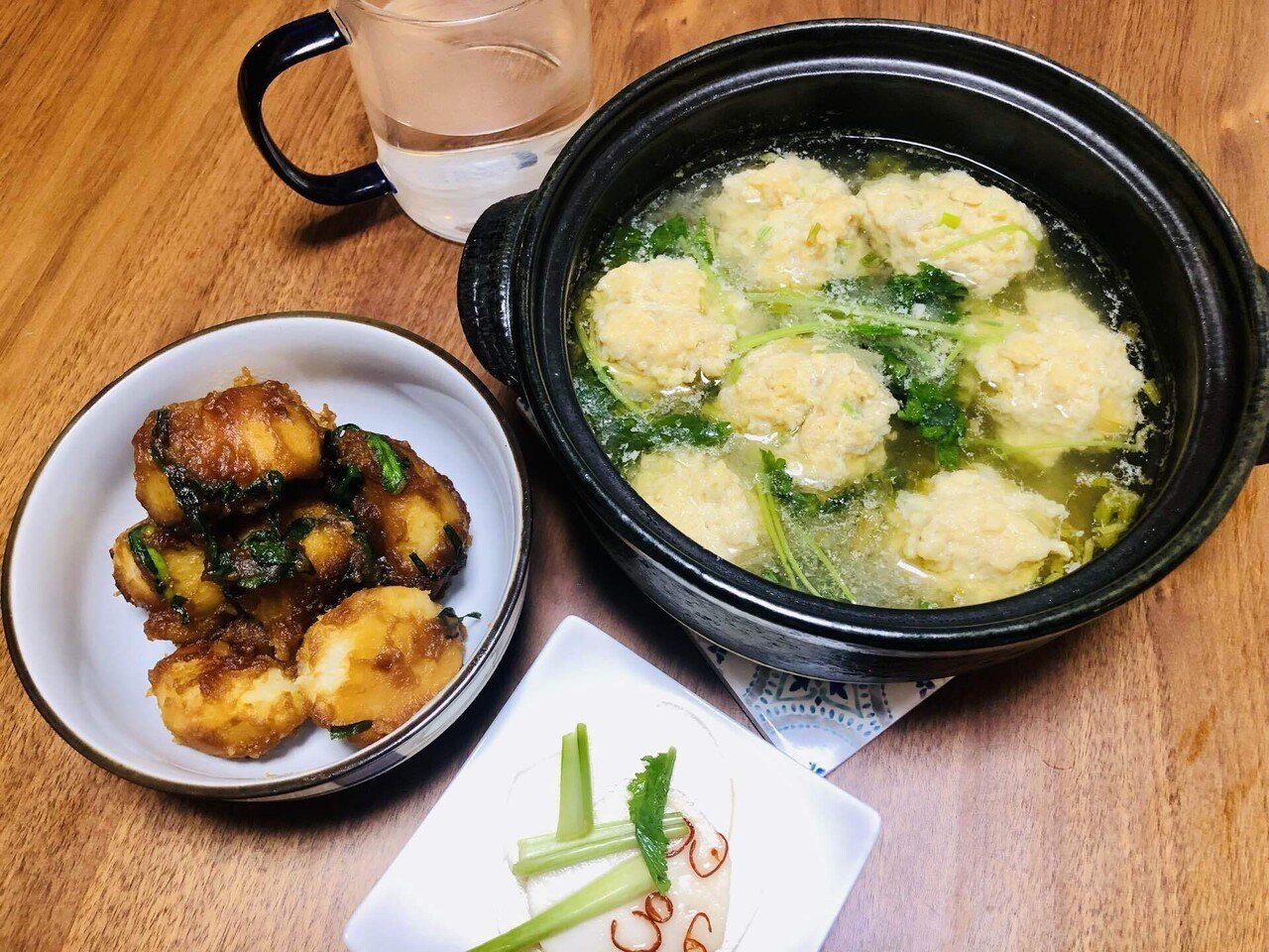 エスニック鯖チャーハン 豆腐ペペロン ジャガイモの煮っ転がし 鶏団子鍋 ケイチェルおじ Note