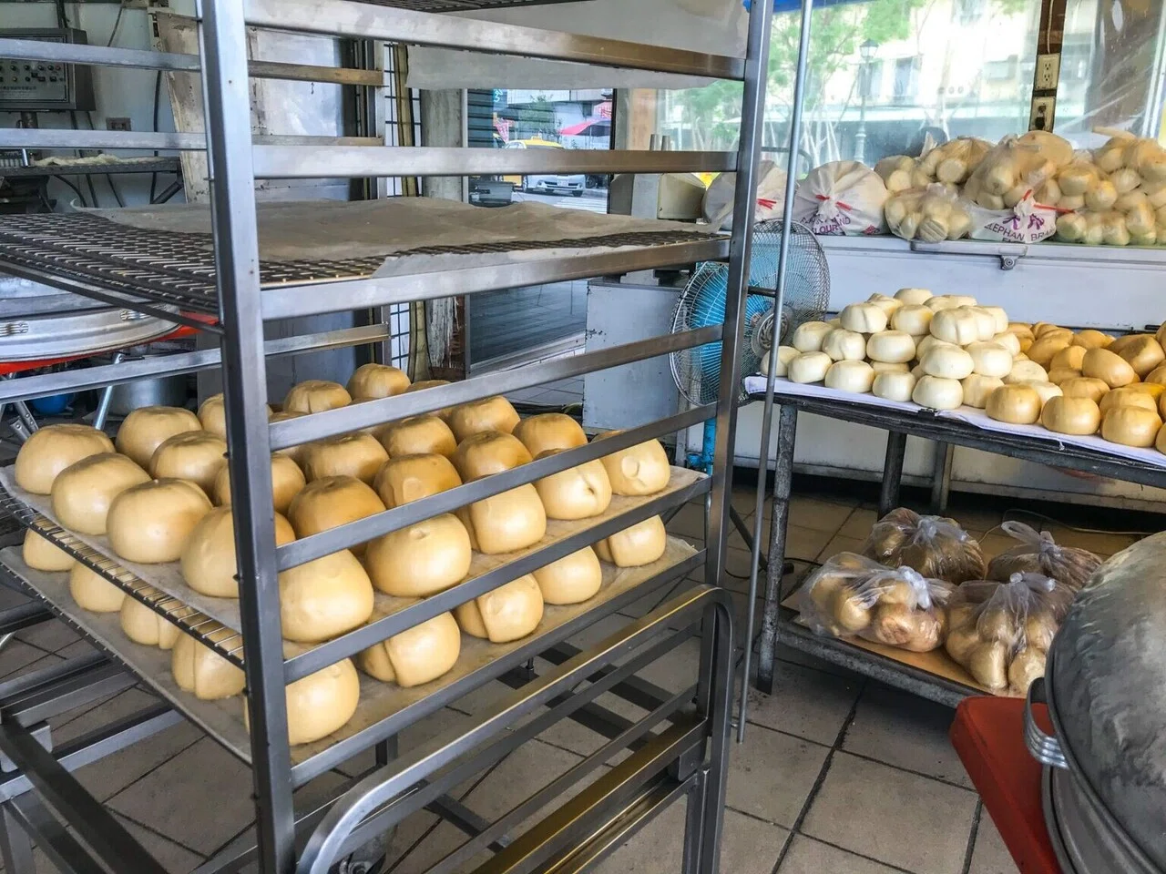 台湾のおすすめ朝ごはん➂ふかふか蒸し立ての饅頭【吉発饅頭店