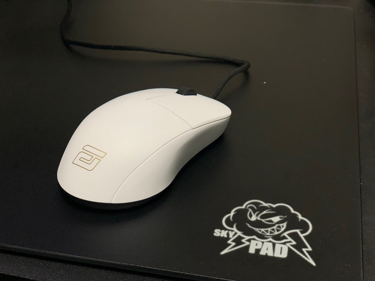 SkyPAD 3.0 XL 白色 SkyPAD 3.0 XL グラスゲーミングマウスパッド