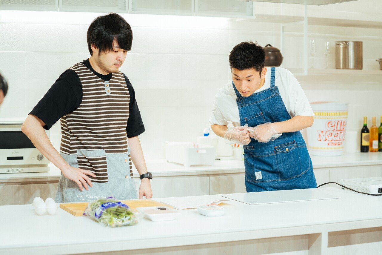 BEHIND ZETA - 「奥さま直伝！家庭の味対決！ // STN'S KITCHEN