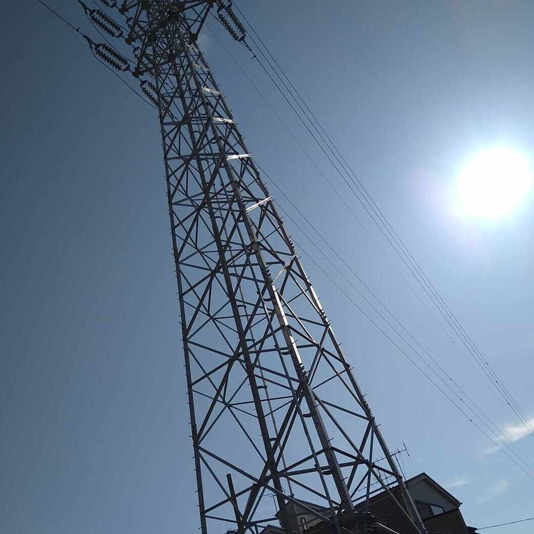 宝塚歌劇の昔のポストカードをもう一枚アップ。並んでいる3人、いずれ