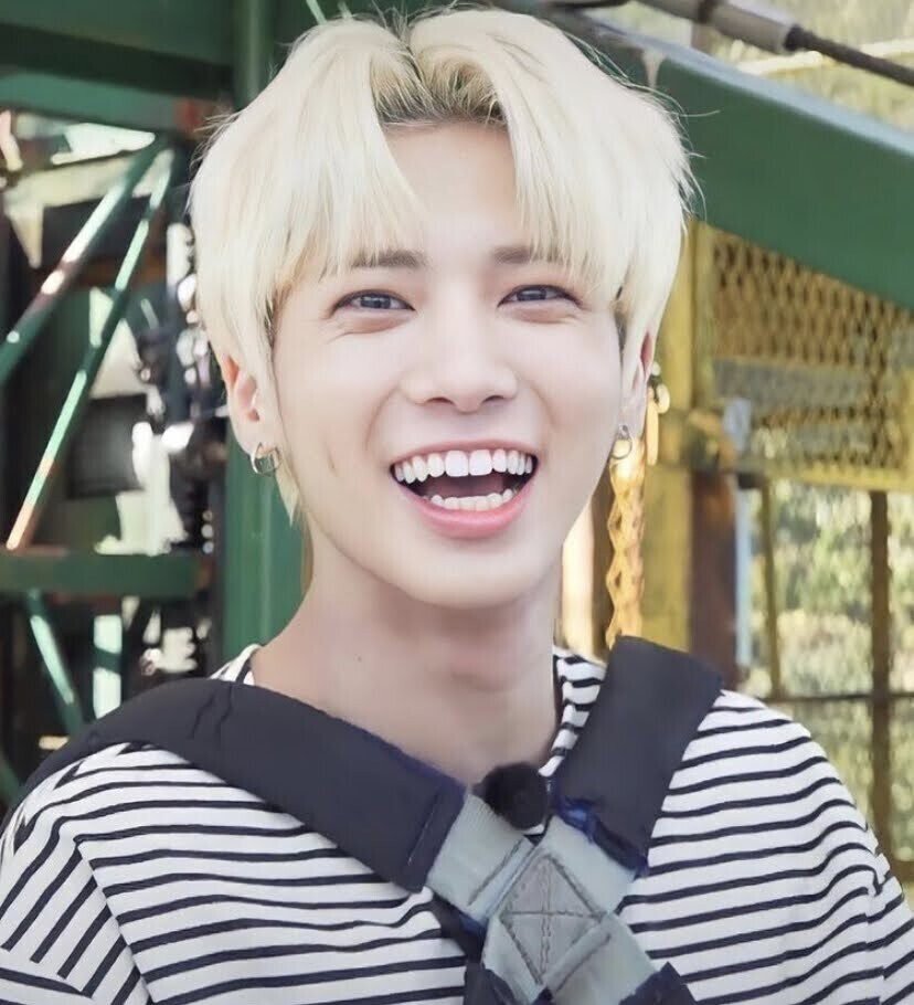 TXT カンテヒョン インスタントフォト スペシャル 10CMさん見上げた後