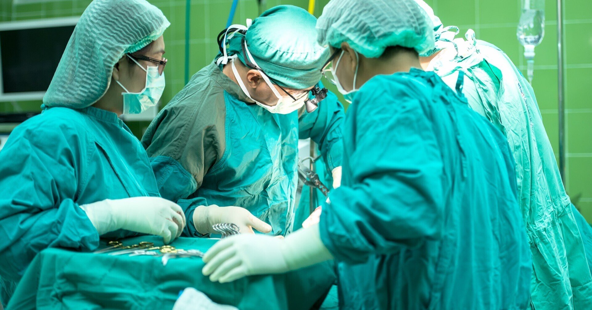 なぜ手術室の壁と手術着は緑なの 33colors Note なぜ手術室の壁と手術着は緑なの 33colors Note