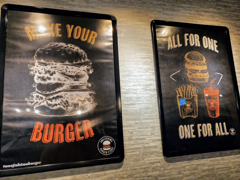 「淡路島 BURGER STAND（バーガースタンド）」内装　メニュー