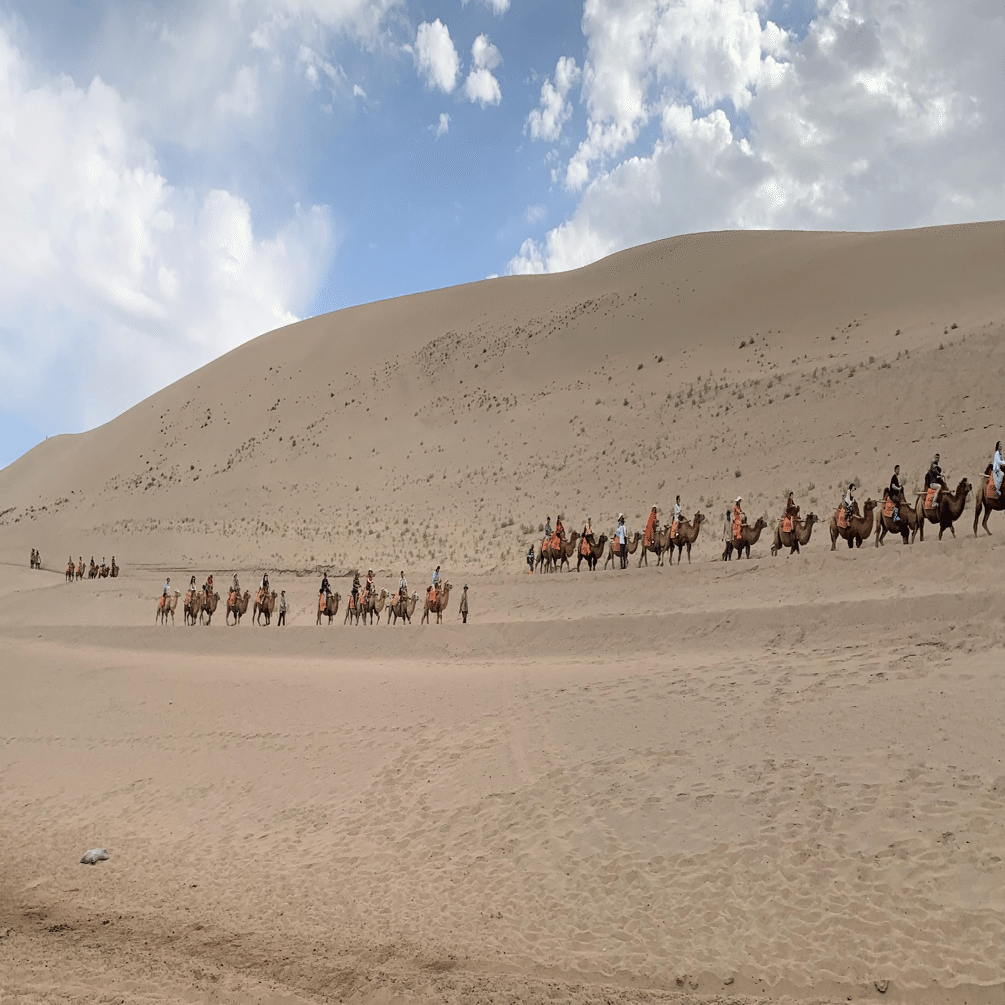 旅日記】シルクロードの旅、はじまりはいつも晴れ（6） ―敦煌・鳴沙山