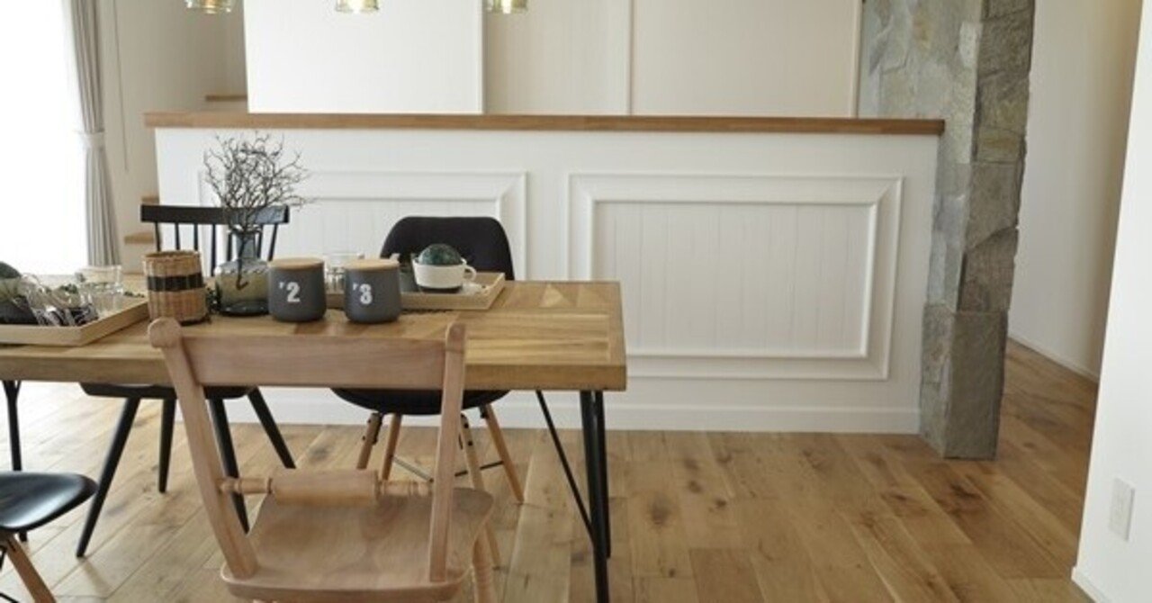 家具についてのアドバイス ダイニングテーブルの選び方 天板の素材 やいろいろなデザイン 面形状の違いをご紹介 インテリアショップbigjoy 考えている家具屋bigjoy Note