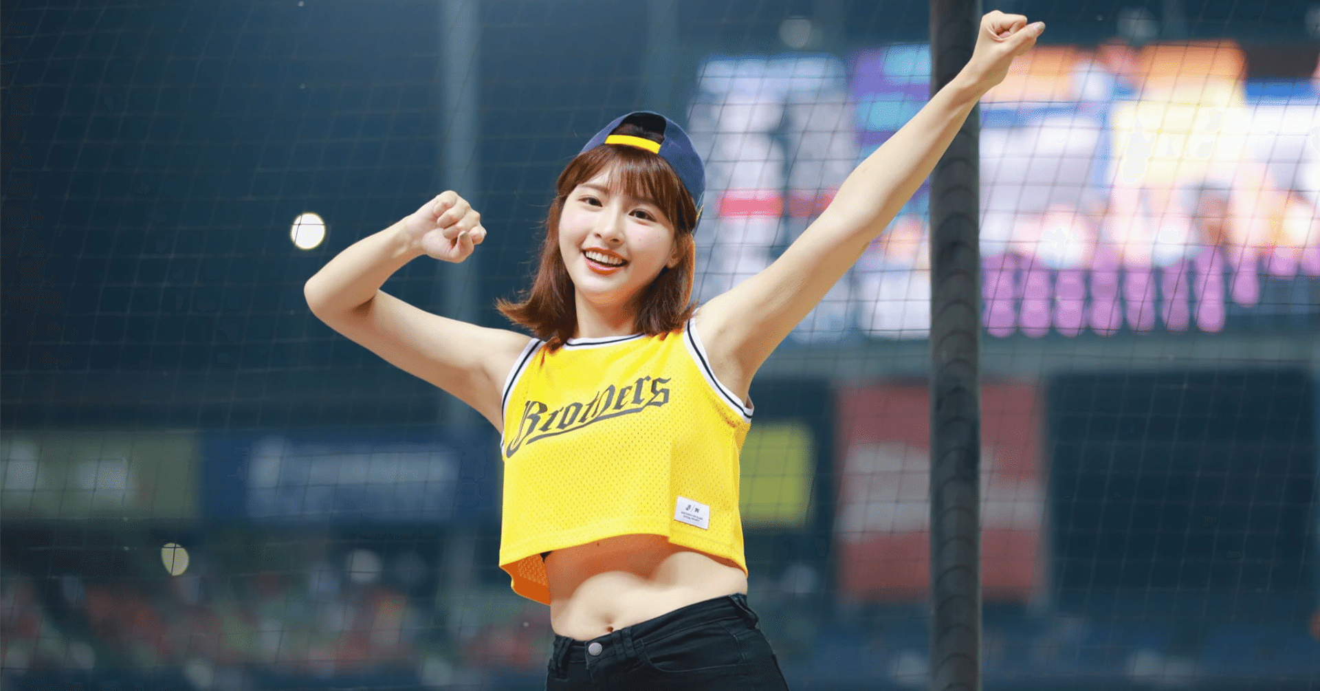 WBCQ　77　峮峮　チュンチュン　応援　Tシャツ　（ブラック） 576.【2021年峮峮応援記録 11月-6】峮峮（チュンチュン）の11月