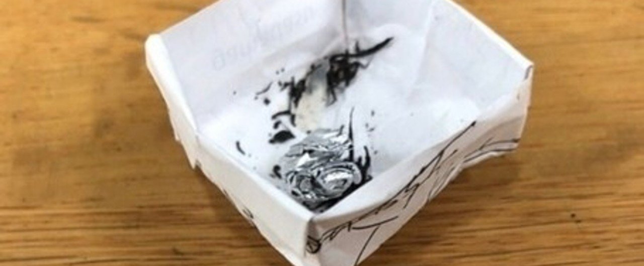 消しゴムのカス】教室の消しカスを気持ちよく片付けたい【クズ】｜T2