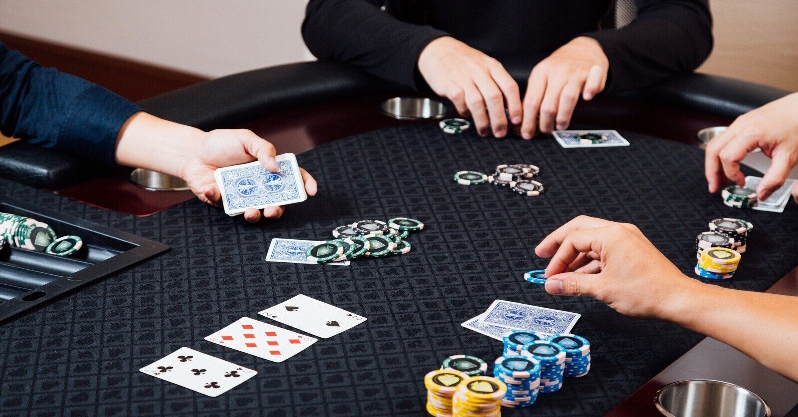 ポーカーは「人」と戦うゲームである。――その面白さと始め方