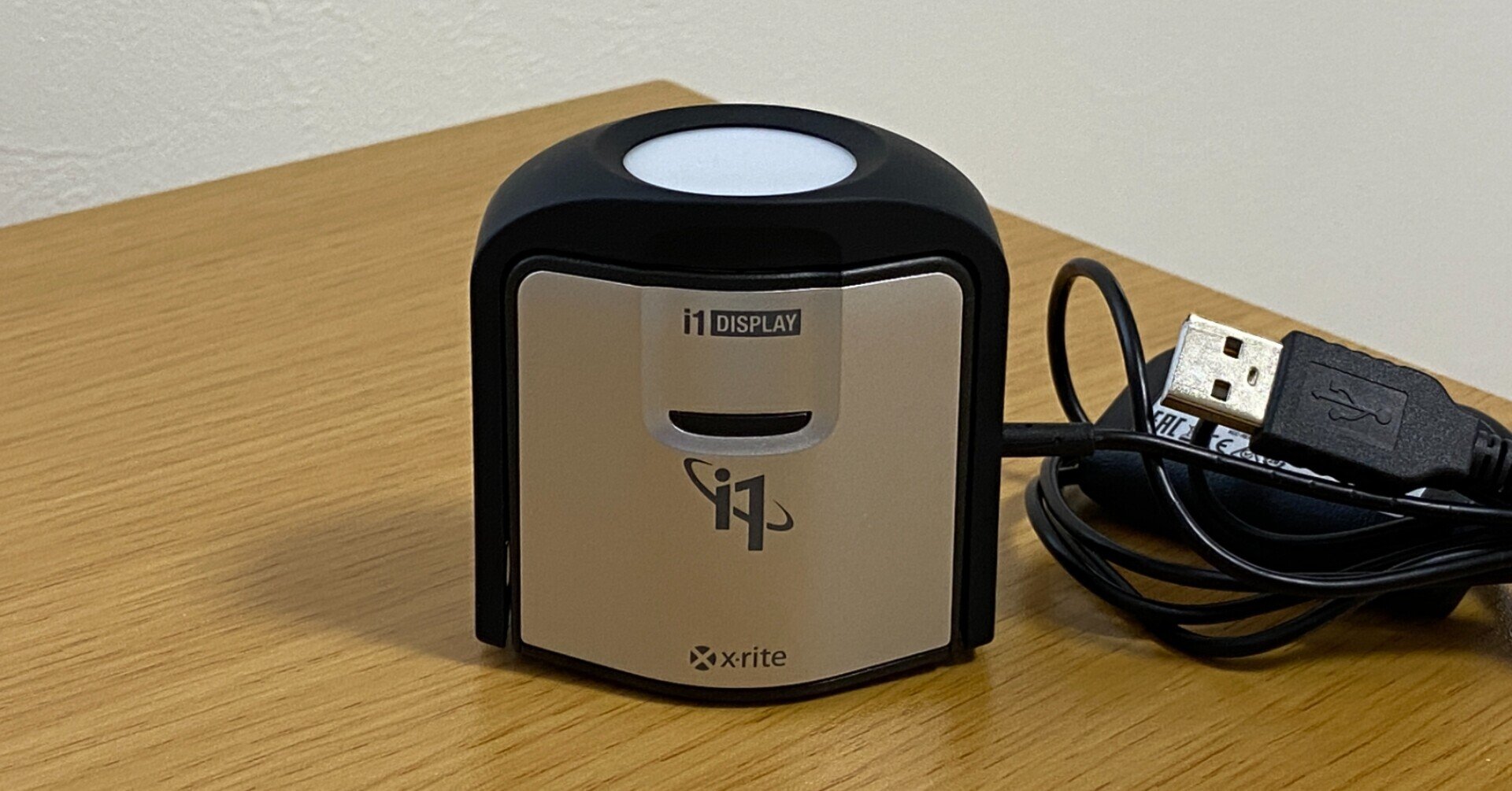 i1 display pro x-rite ディスプレイキャリブレーション