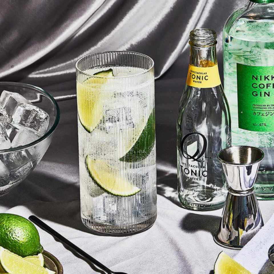 水商売におけるおしぼりのたたみ方の意味 旅する黒服 Note