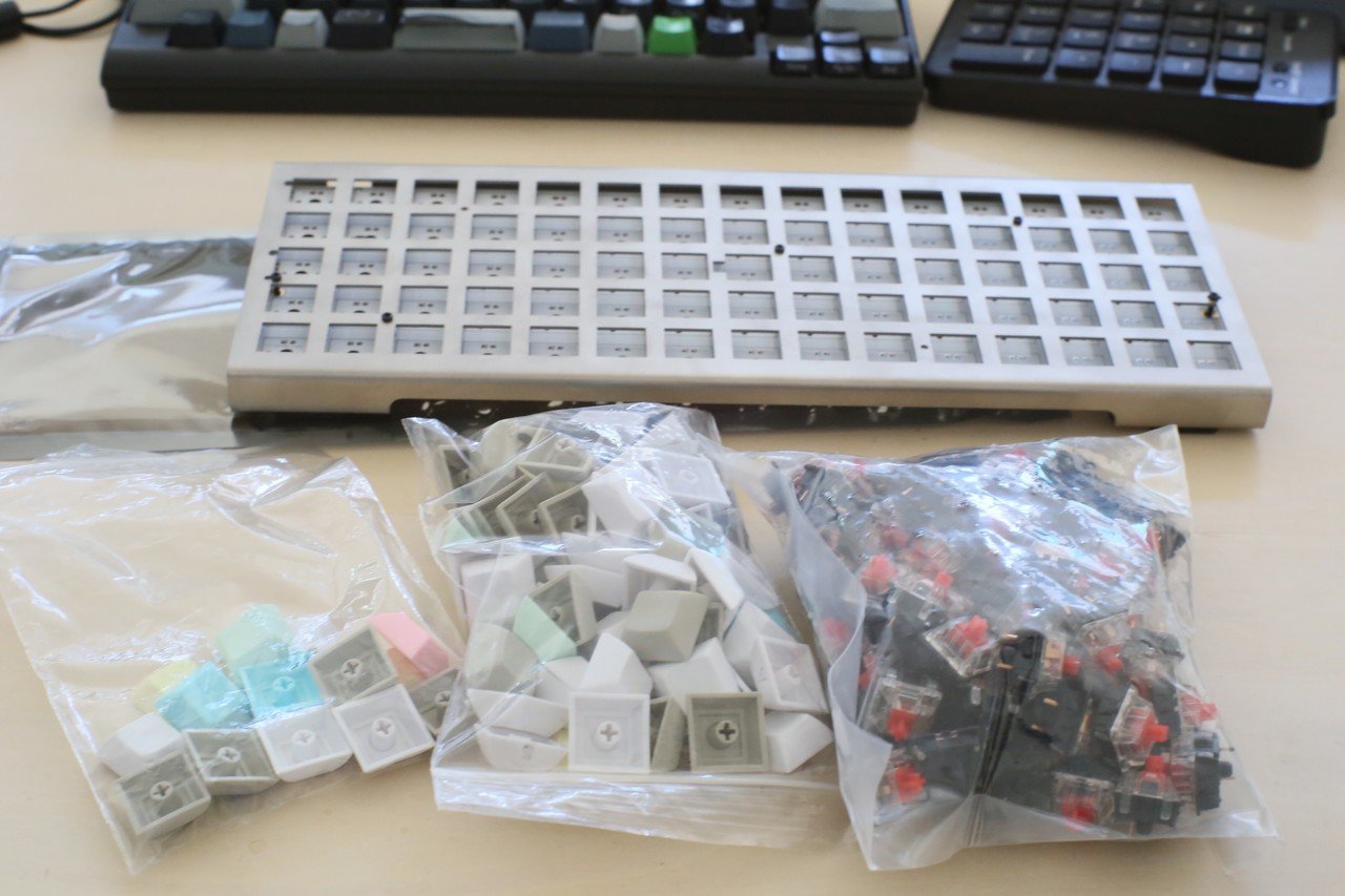 キーボード XD75を組み立てる｜huaaNOTE