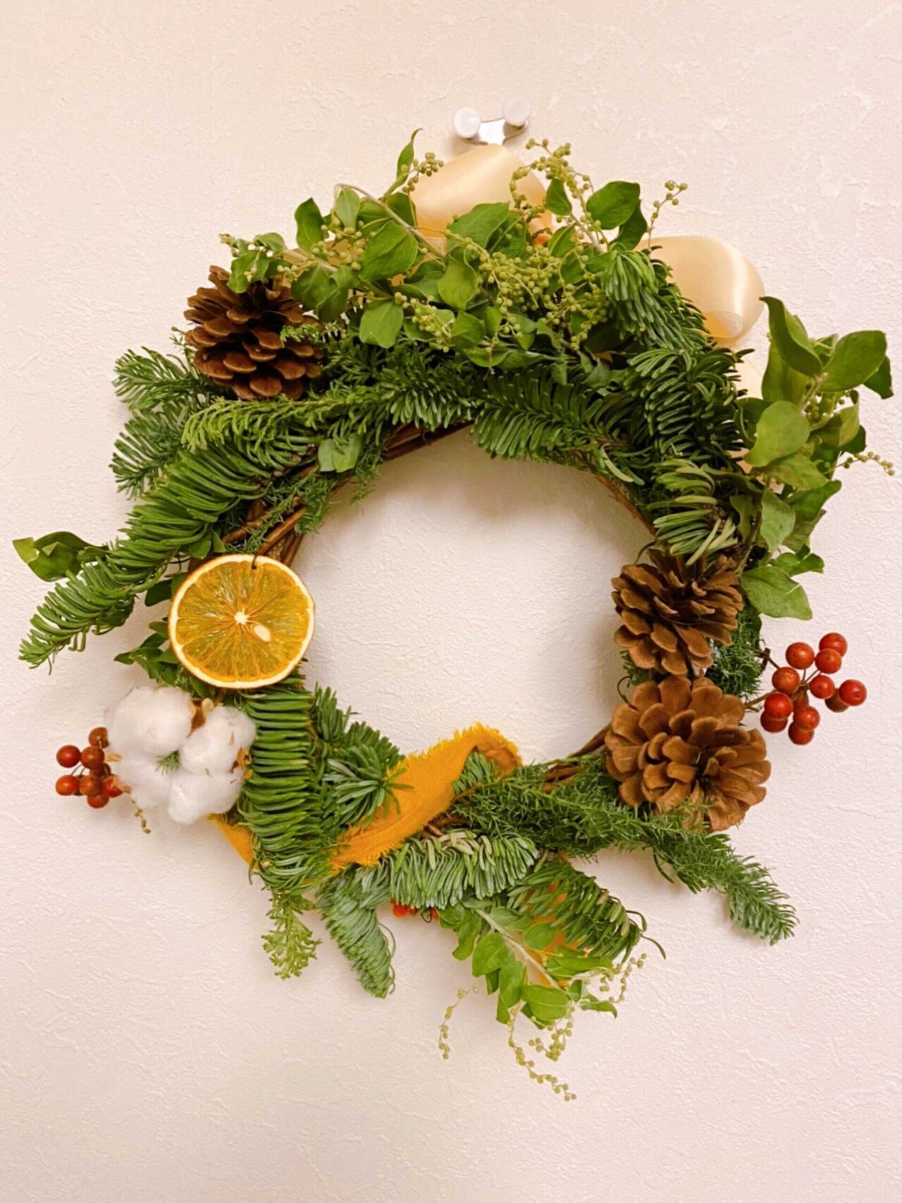 クリスマスリースを作ってみた｜山田