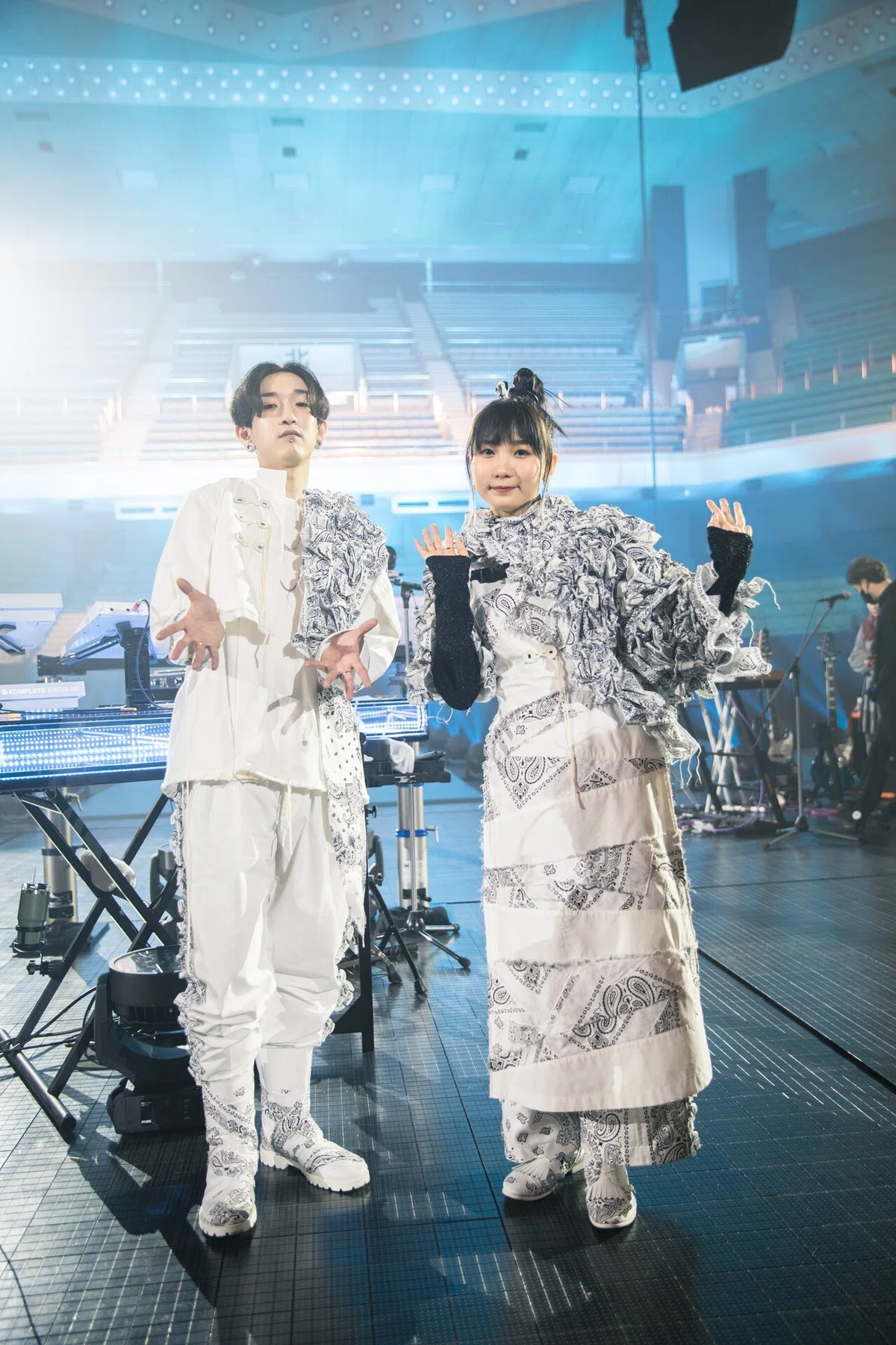 はじめまして、大好きな音楽へ〜 YOASOBI武道館ライブ『NICE TO MEET 