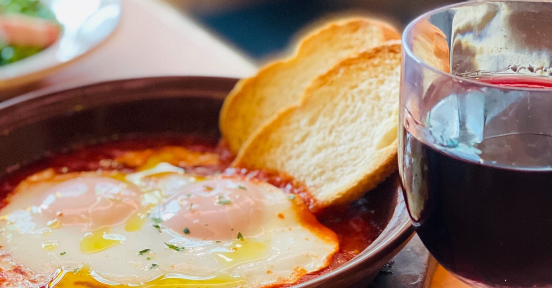 サイゼリヤのワインと料理のペアリング 田邉 公一 Wine Director Note サイゼリヤのワインと料理のペアリング 田邉 公一 Wine Director Note