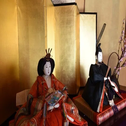 謎解き!日月山水図屏風 鑑賞の源へ｜白井忠俊
